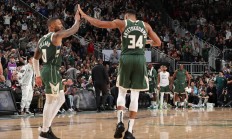 1xBit体育培训-雄鹿主场击败公牛，保持领先