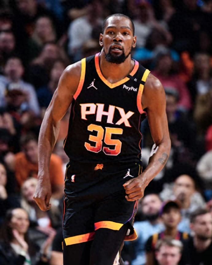 勇士核心伤退:杜兰特伤势成为谜团待解 勇士核心伤退:杜兰特伤势成为谜团待解