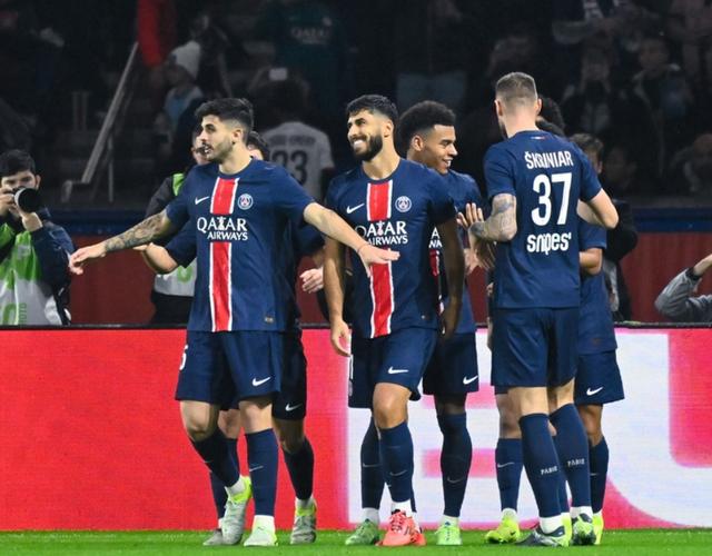 包含雷恩队联赛平局，保持不败战绩的词条