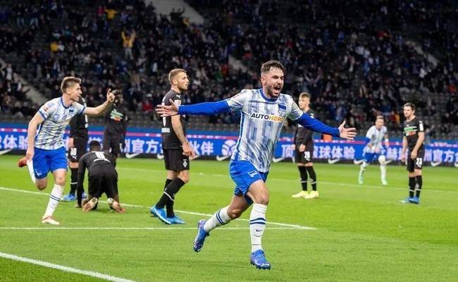 关于柏林赫塔队员面对困境，期待好结果的信息