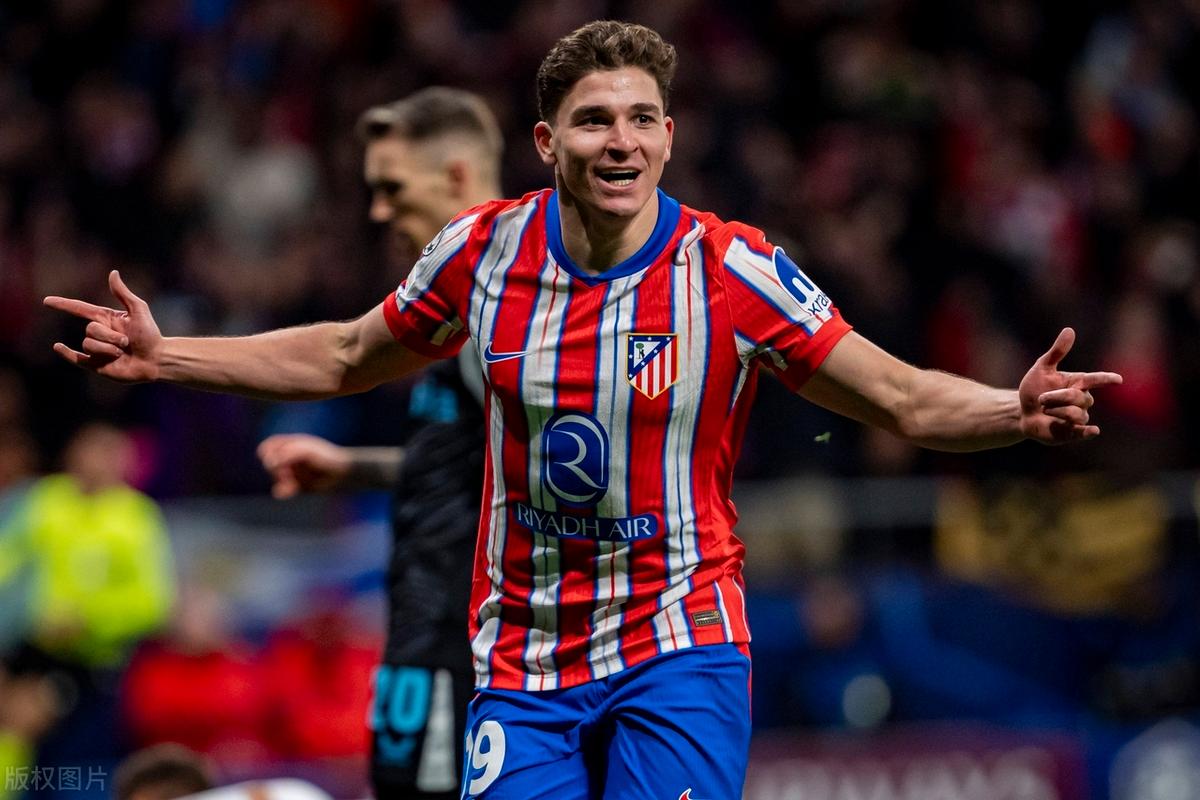 关于梅开二度！瓜迪奥拉赞誉表现出色的球员！的信息