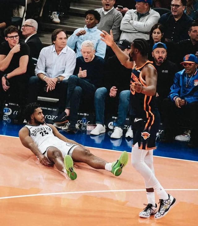 篮网队表现不佳阵容伤病成隐患的简单介绍