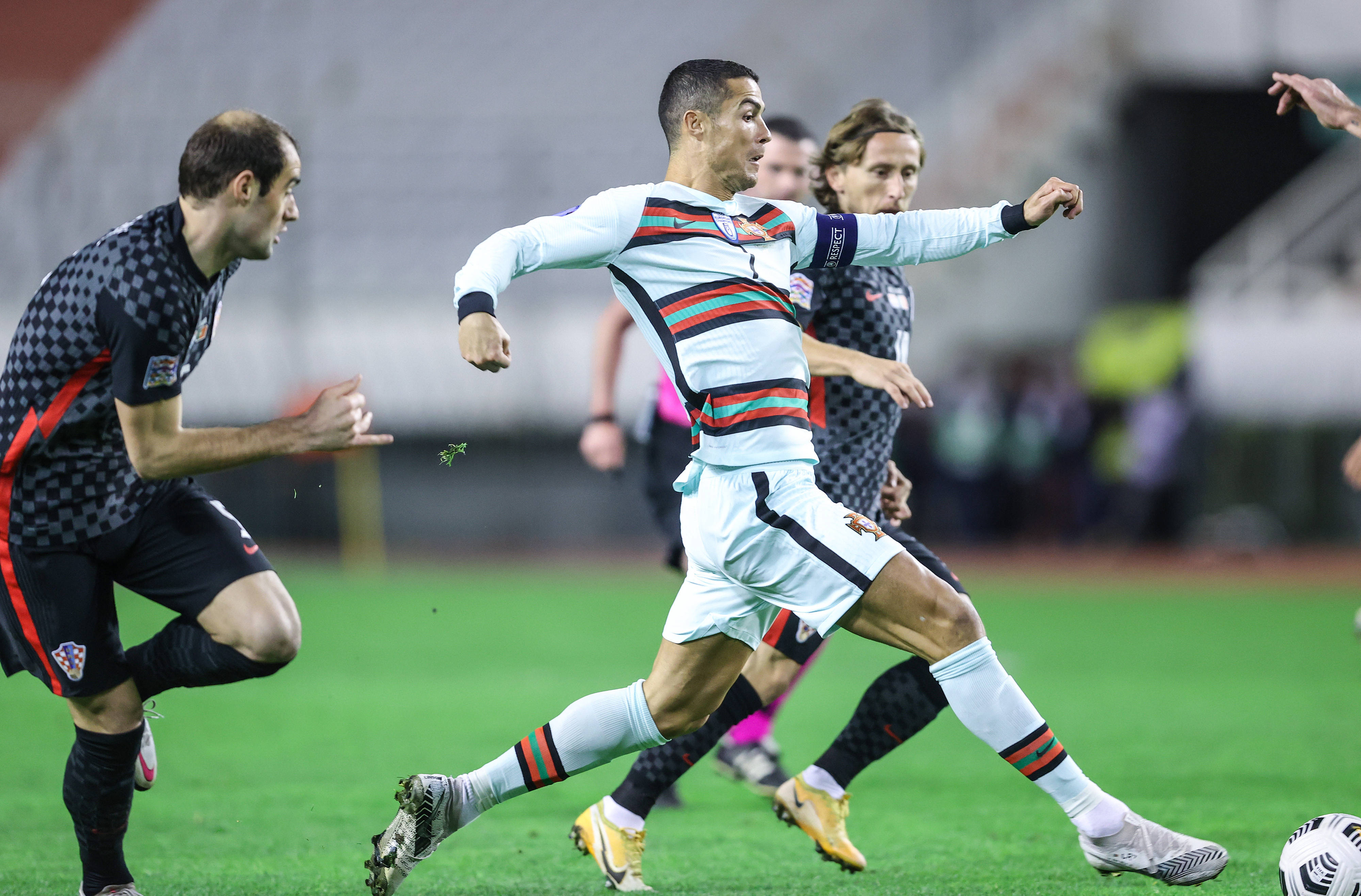 克罗地亚队精彩表现，跻身决赛阶段