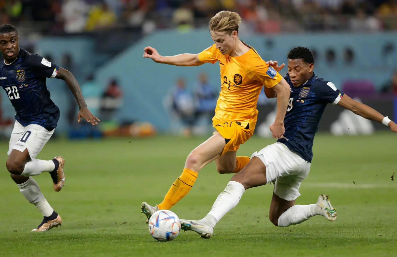 厄瓜多尔队展现出色足球实力 厄瓜多尔队展现出色足球实力