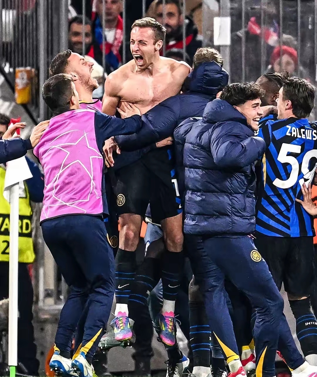 拜仁大败尤文，遭遇惨败出局