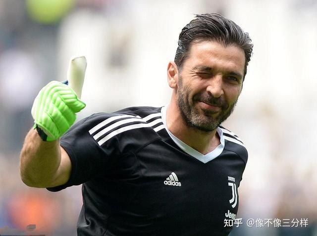 布冯正式宣布退役，结束22年传奇门将生涯的简单介绍