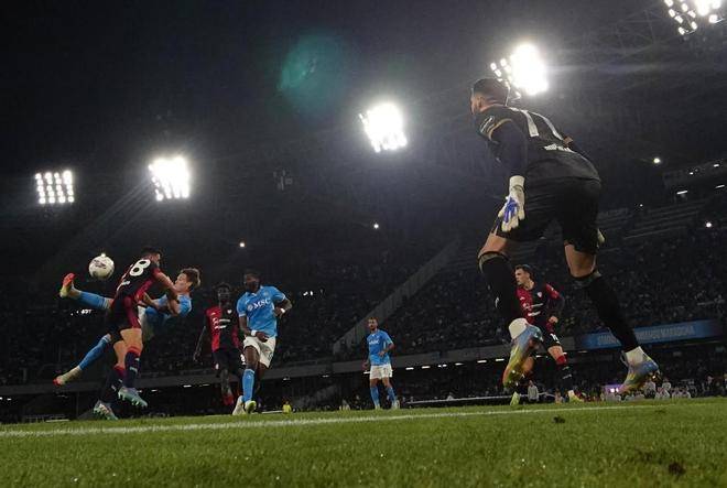 法甲联赛在即，时隔14年英超传奇教头重返法甲挑战十年冠军