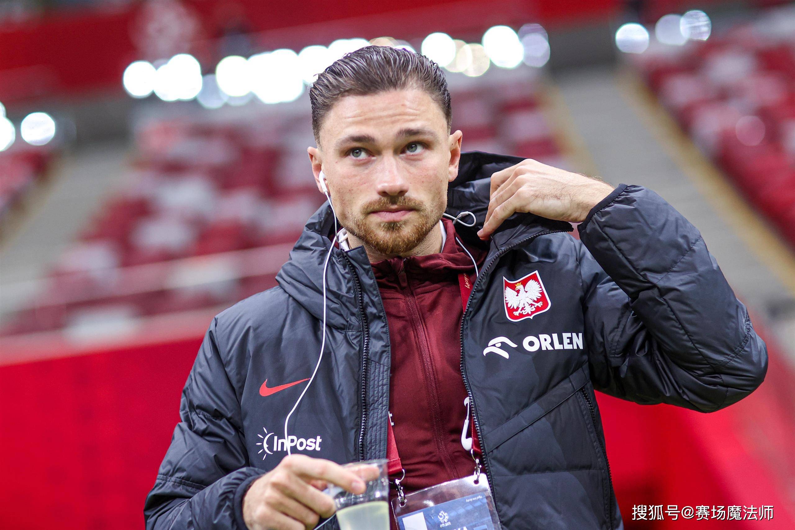 AC米兰新赛季转会窗口大动作,引进多名实力派球员 AC米兰新赛季转会窗口大动作,引进多名实力派球员